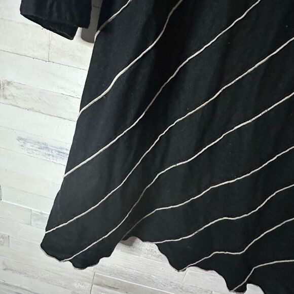 Dress Long Sleeve Black Tan Striped Simple People Size M - Picture 6 of 6